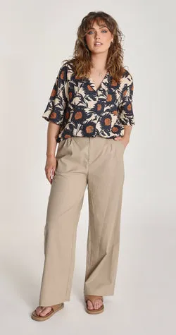 Carrie Linen Blend Pant - Camel