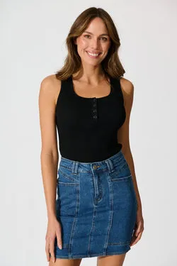 Sundae Denim Skirt in Dark Blue Wash