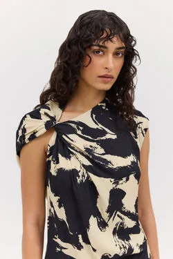 BLACK BLOOM CREPE YANG TOP