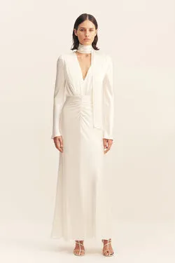 LA LUNE PLUNGED LONG SLEEVE MAXI DRESS - WHITE