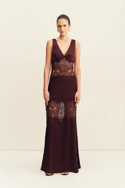 JAMILA LACE PLUNGED PANELLED MAXI DRESS - WINE TASTING