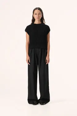 Kai Knit Vest Black