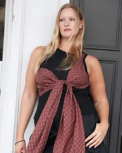 Wrap Around Tank