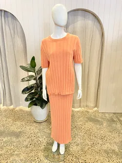 Country Road Ribbed Knit Skirt and Top Set in Melon - Size Small (8-10)