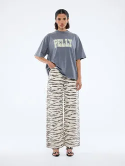 PELLY WORLD TOUR TEE