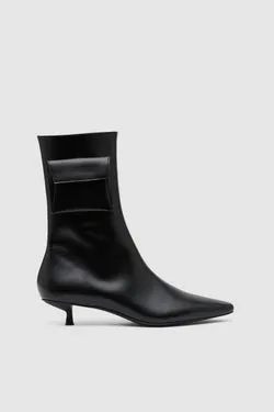 Petit Pouch Boot - Black