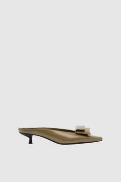 Petit Pouch Heel - Oak
