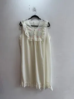 Vintage Diamond Cut Embroidered dress size M