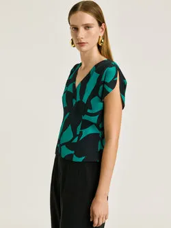 JADE SHADOW LEAF CIRCLE SLEEVE TOP