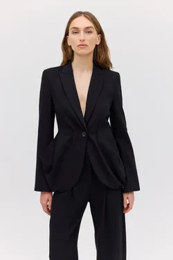 BLACK CREPE SUITING SURRENDER JACKET