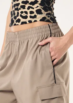 RESIDENCY SHORT IN MOON GREY